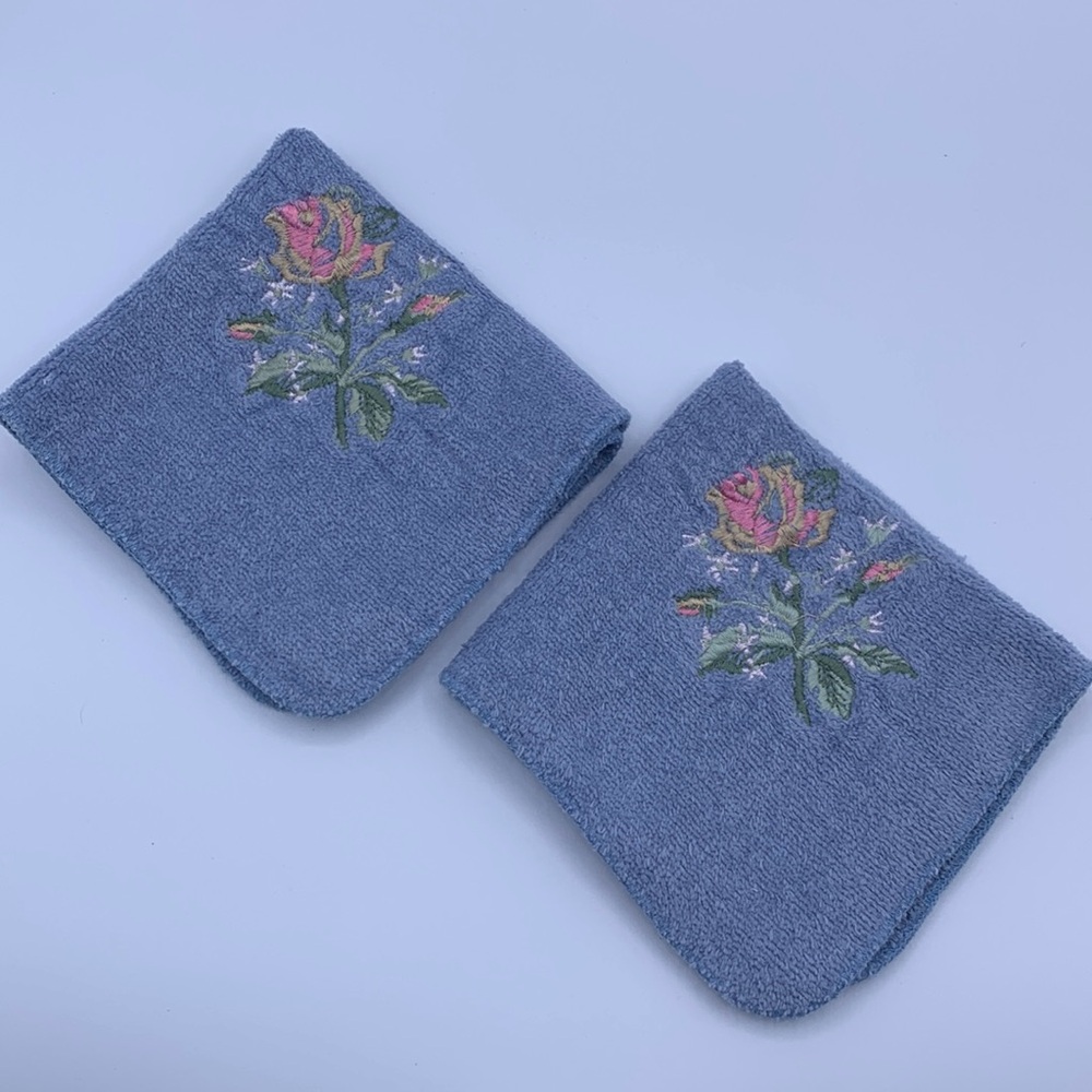 Vintage Jillian Rose Collection Embroidered Rose Cotton Polyester Wash Cloths